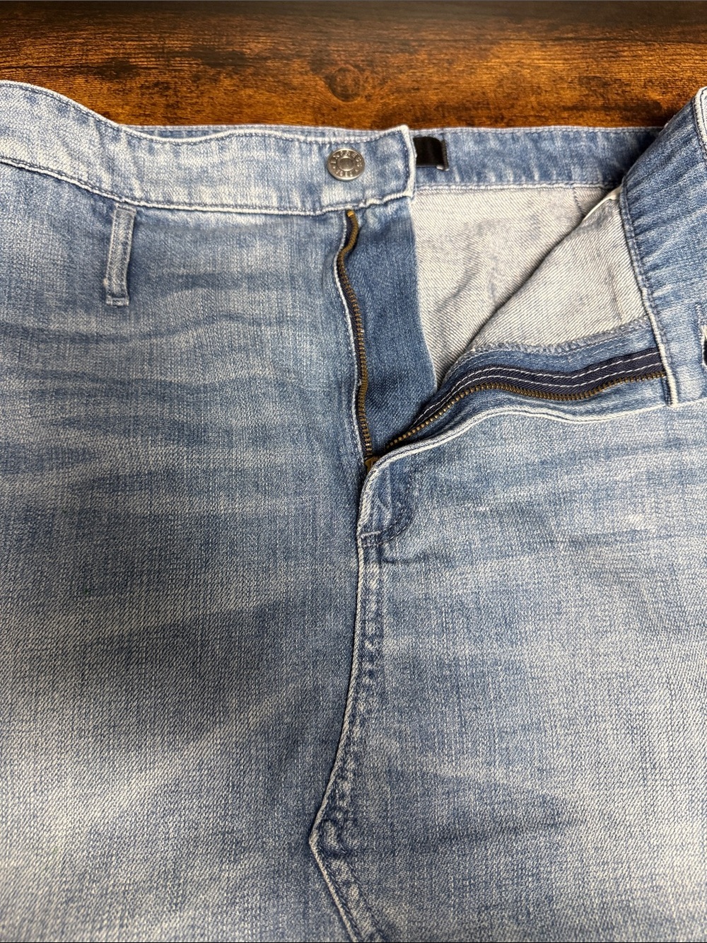 Express Women’s Light Blue Slim Jeans - Picture 4 of 5